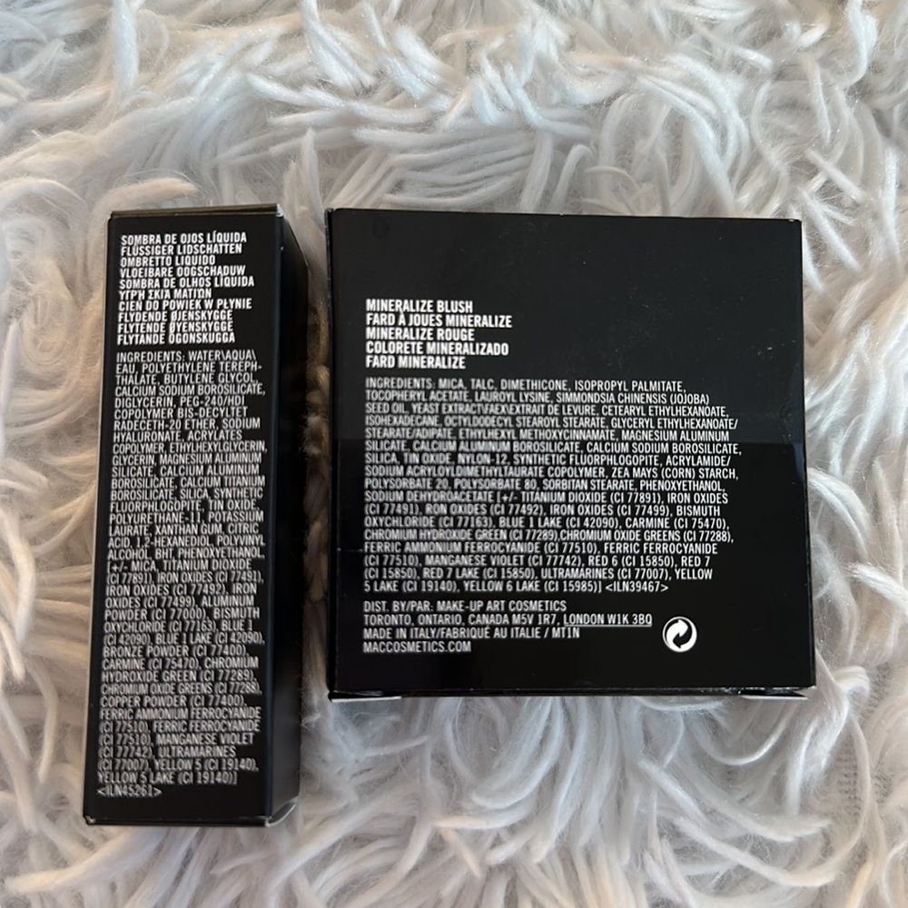 MAC Cosmetics - Picture 3 of 4